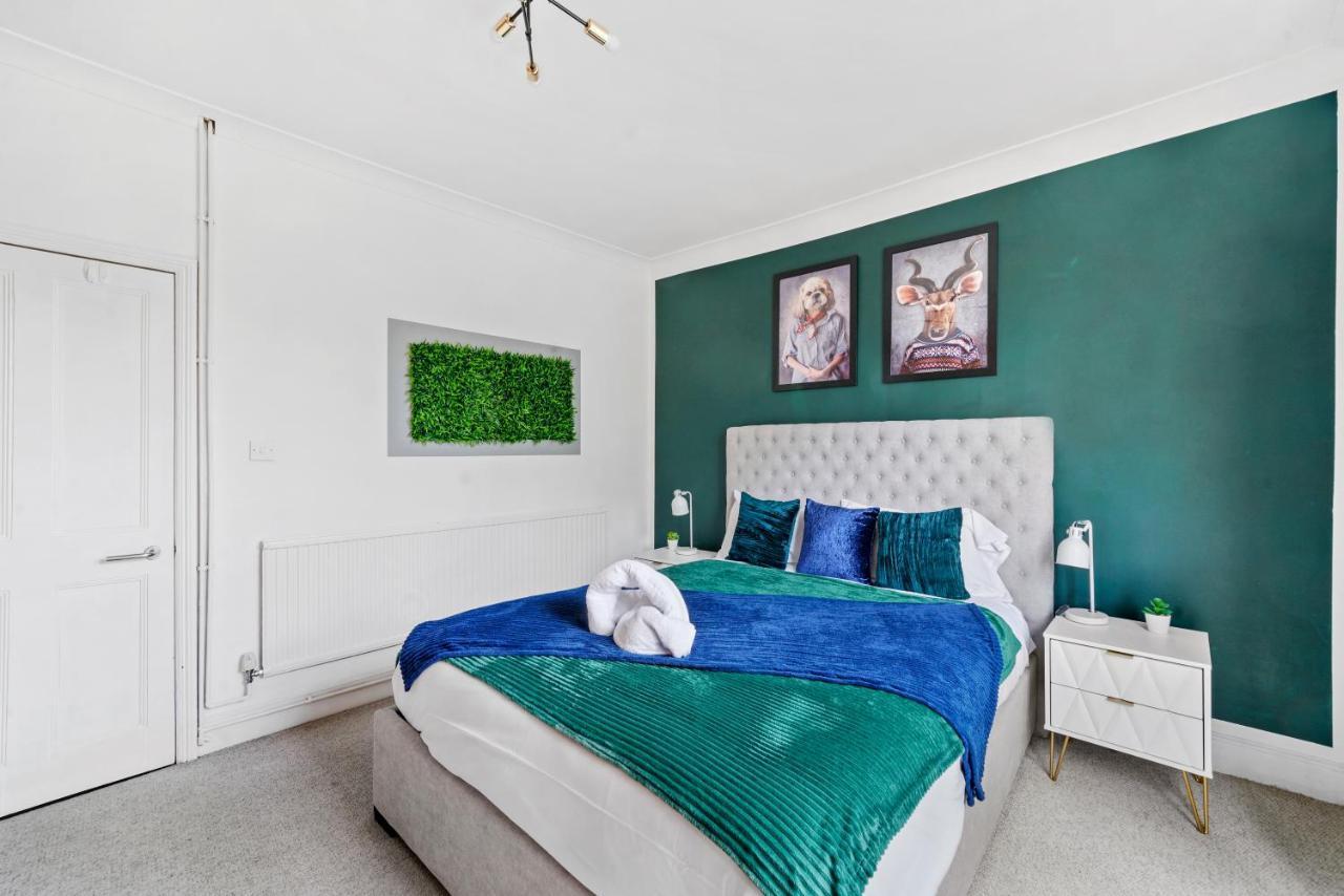 The Emerald Gem - Overlooking The Park Apartamento Bristol Exterior foto